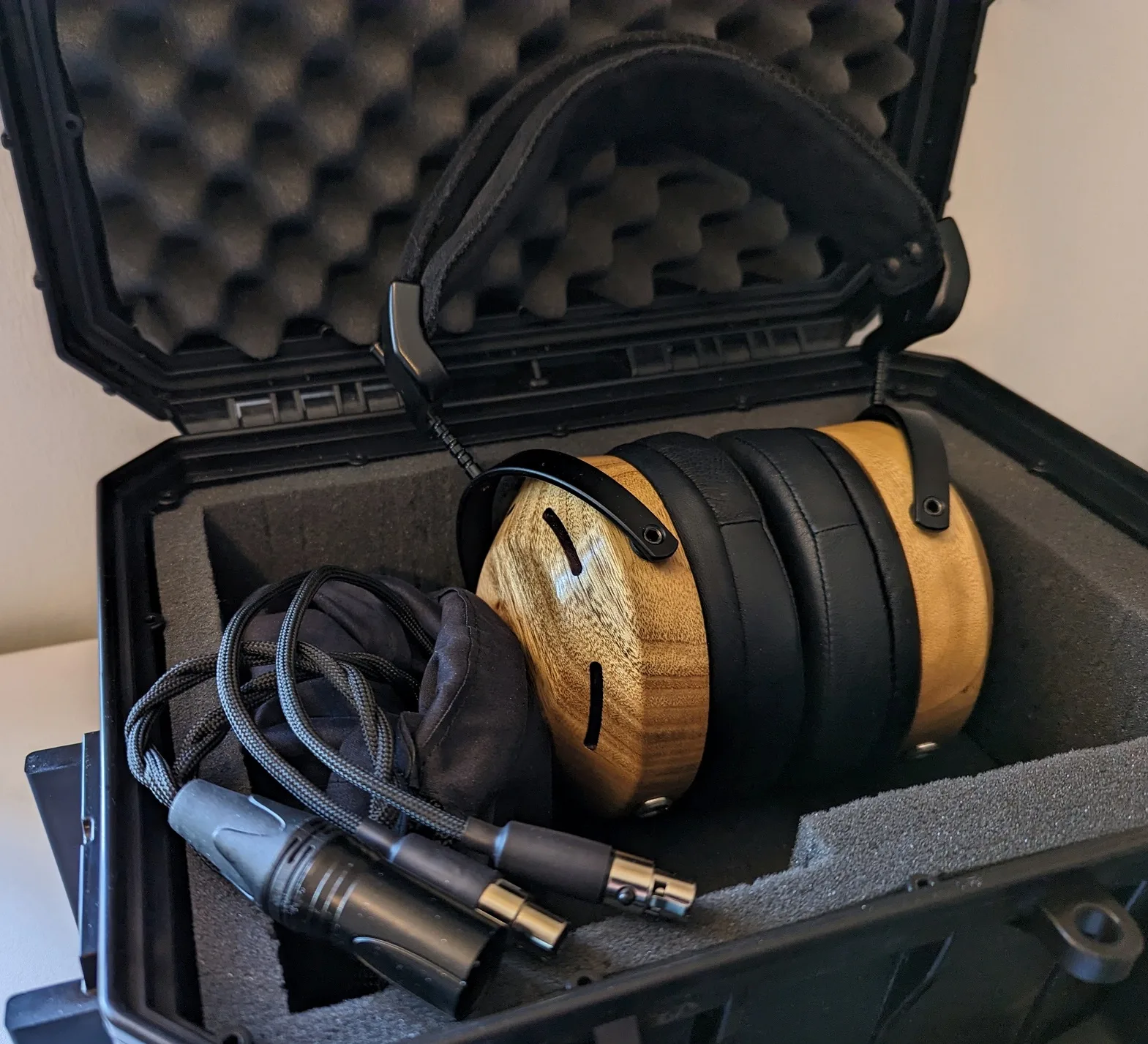 Review: ZMF Eikon (Camphor) - Headphone Corner