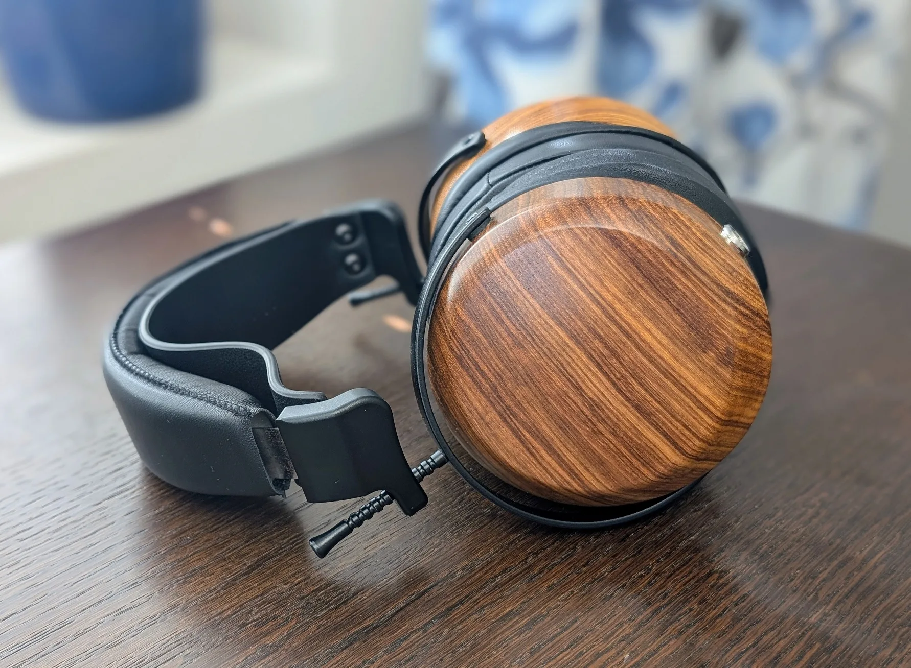 Review: a cheap ZMF Verite Closed copy from Sweet Audio