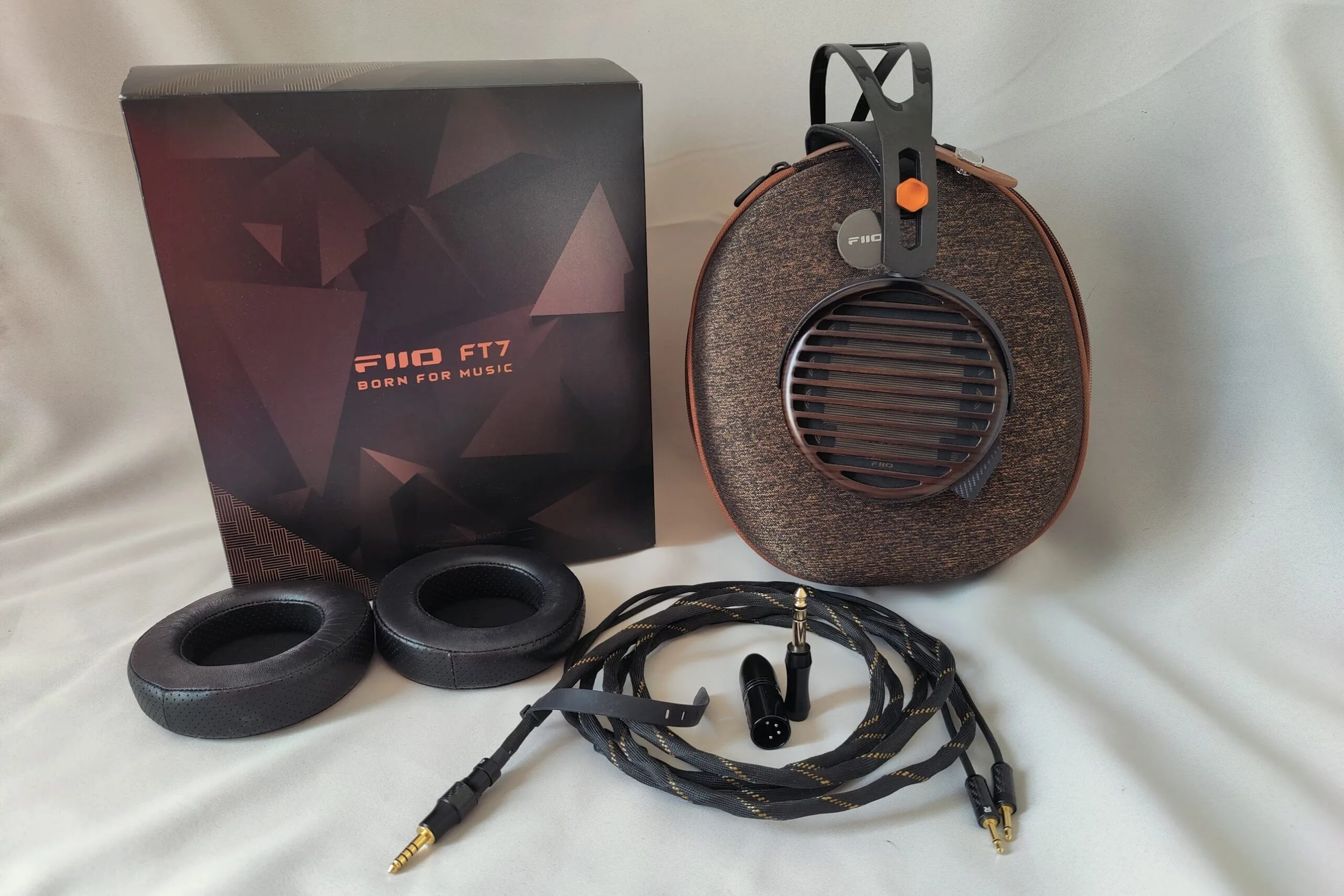 FiiO FT7: A planar headphone among others