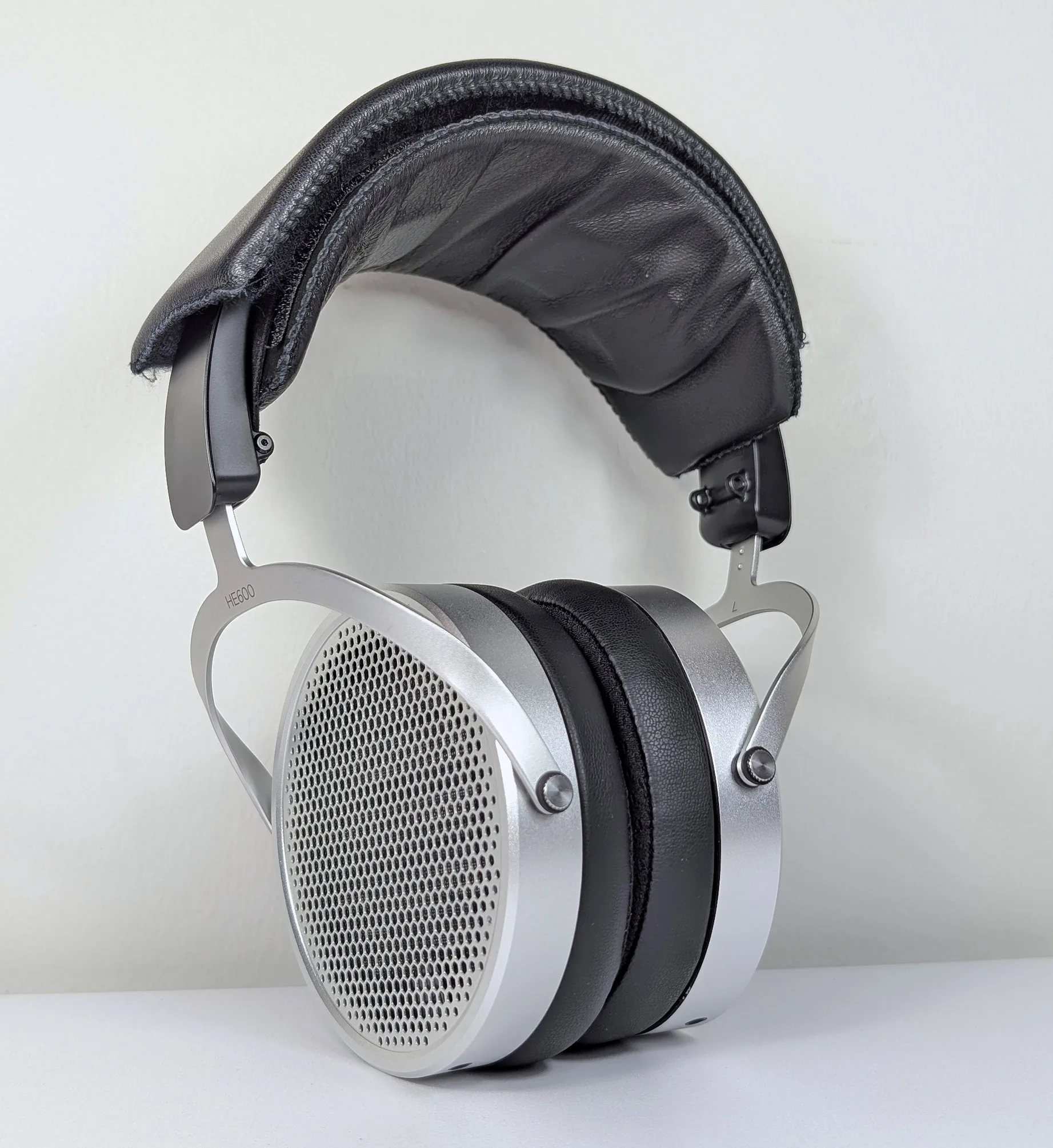 Hifiman HE600: Misleading revival of the HE-6 series